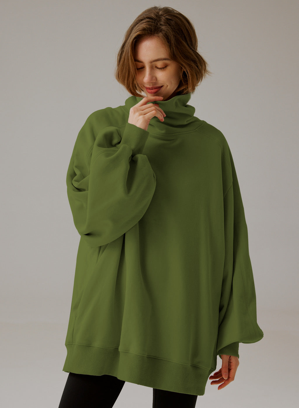 Oversize sweatshirt med rullekrave - Elegant komfort 